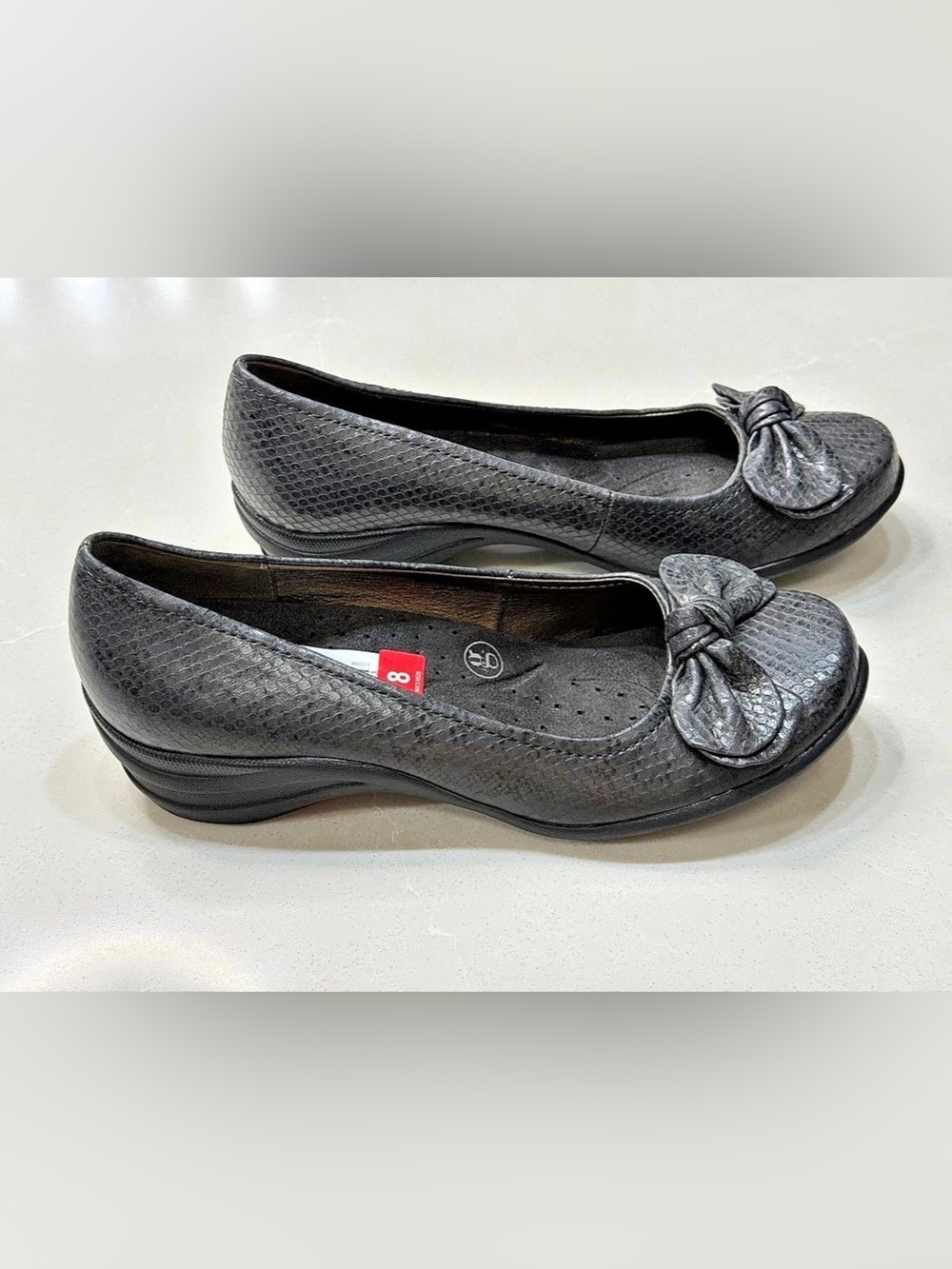 New Hush Puppies Ave Black Snake Print Bow Comfort Slip On Flats Size 8